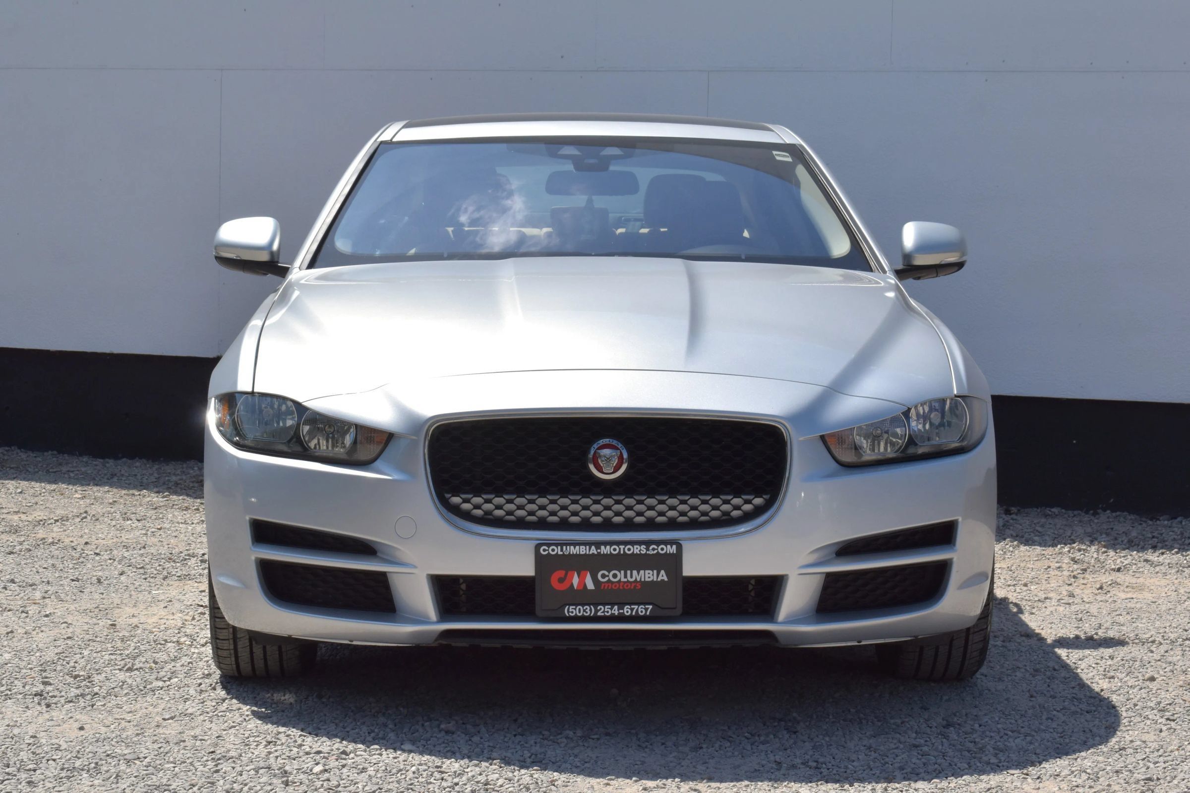 Used 2017 Jaguar XE Premium RWD image 35