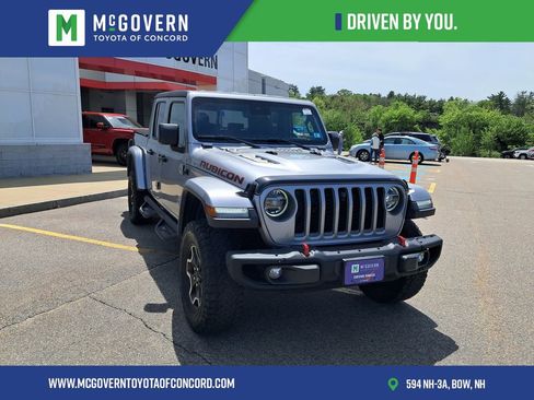 Used 2020 Jeep Gladiator Rubicon w/ Dual Top Group AWD/4WD image 8