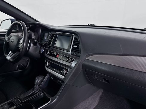 Used 2018 Hyundai Sonata Sport w/ Tech Package 05 FWD image 28
