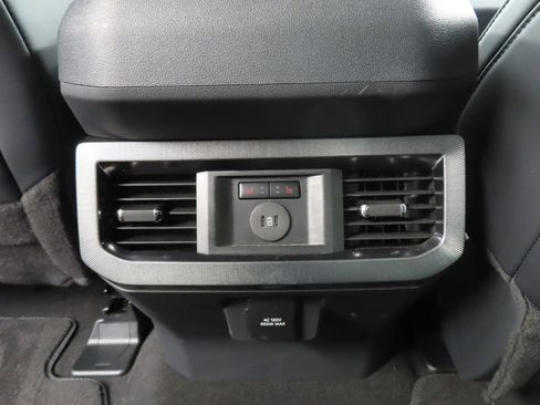 Used 2026 Ford F250 Platinum AWD/4WD image 15