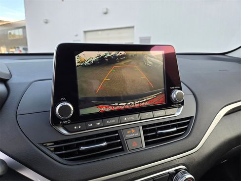 New 2025 Nissan Altima 2.5 S image 10