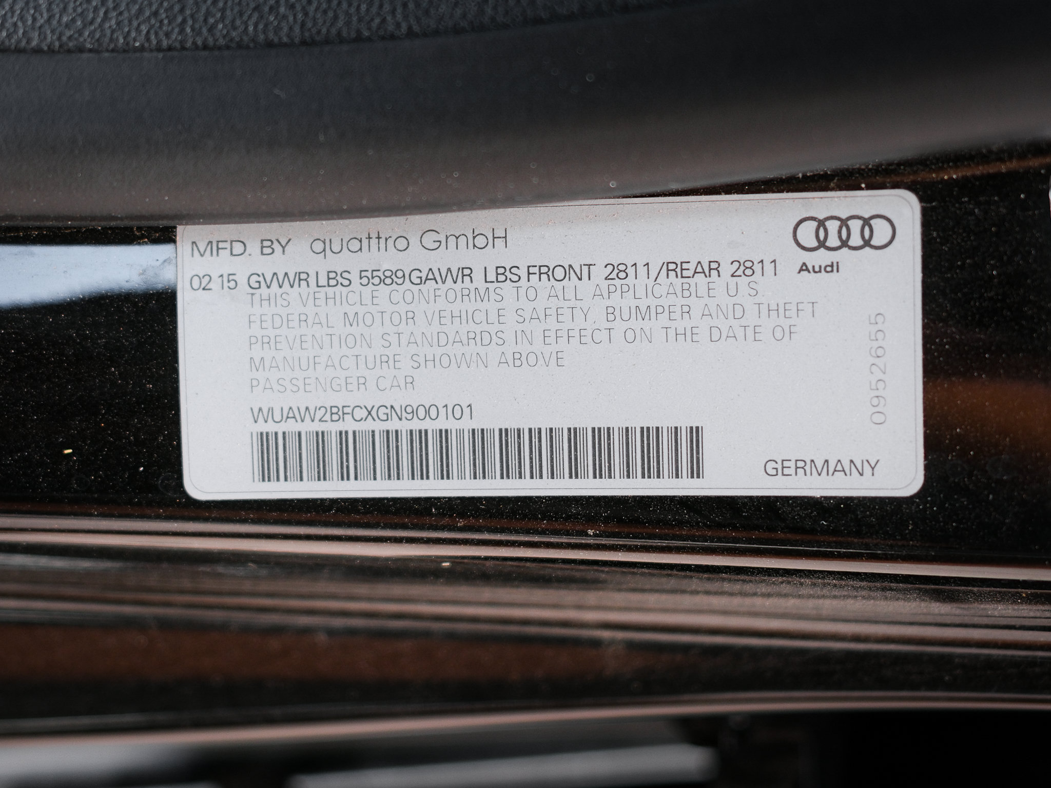 Used 2016 Audi RS 7 Prestige w/ Carbon-Optic Package AWD/4WD image 33