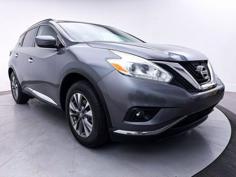 Used 2017 Nissan Murano SV image 1