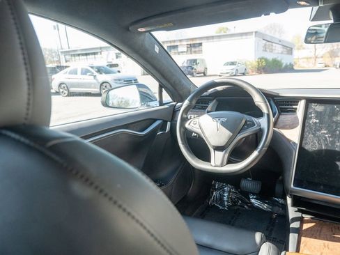 Used 2020 Tesla Model S Long Range AWD/4WD image 19