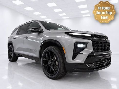 Used 2026 Chevrolet Traverse RS AWD/4WD image 3
