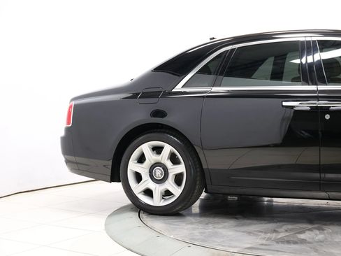 Used 2010 Rolls-Royce Ghost RWD image 71