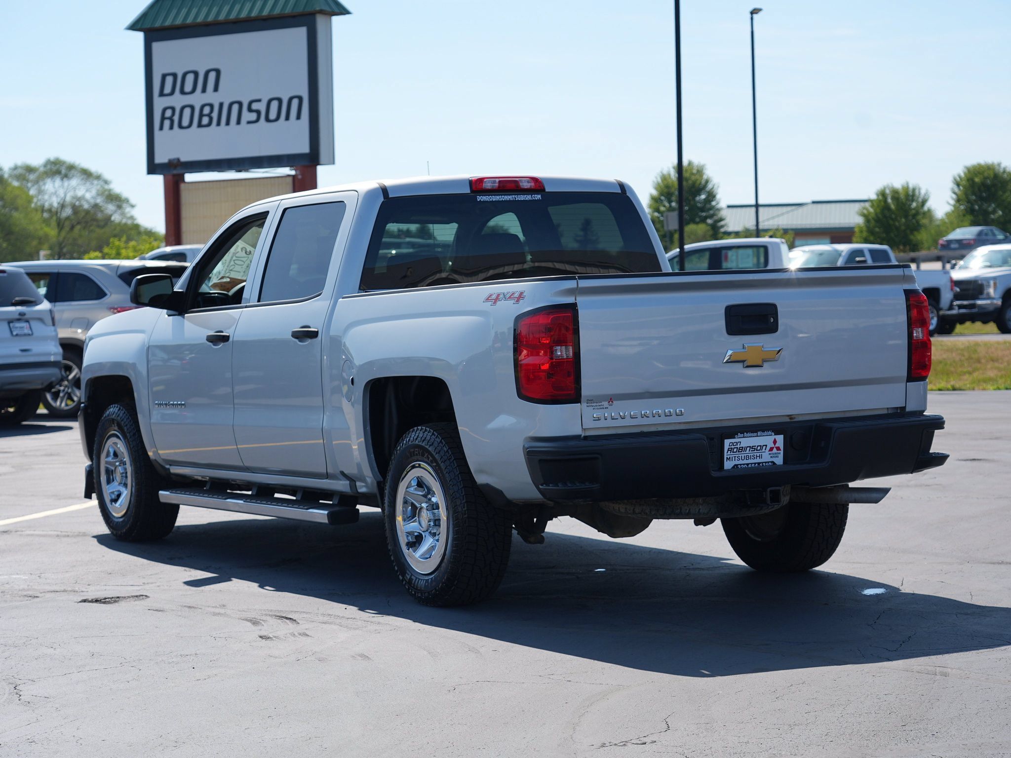 Used 2017 Chevrolet Silverado 1500 W/T w/ Trailering Package AWD/4WD image 6
