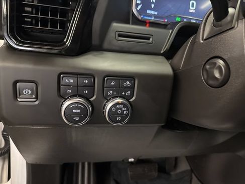 Used 2024 GMC Sierra 1500 AT4 w/ AT4 Preferred Package AWD/4WD image 20