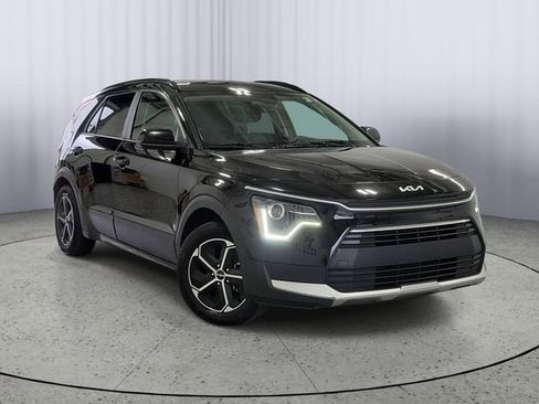 Certified 2023 Kia Niro LX FWD image 1