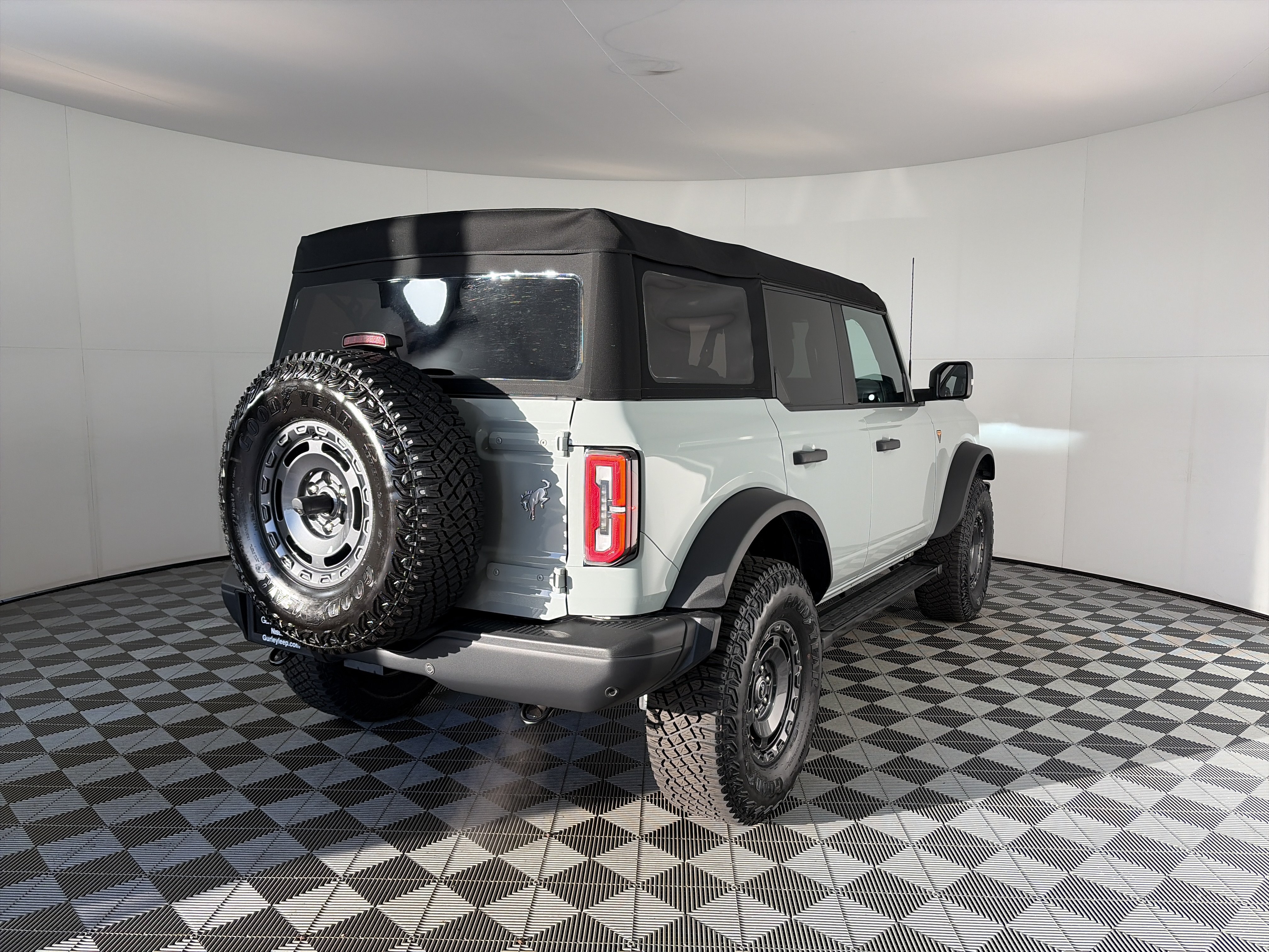 Used 2024 Ford Bronco Badlands AWD/4WD image 10