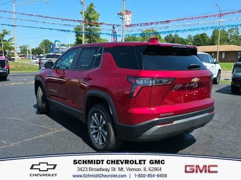 New 2027 Chevrolet Equinox LT w/ Convenience Package II FWD image 7