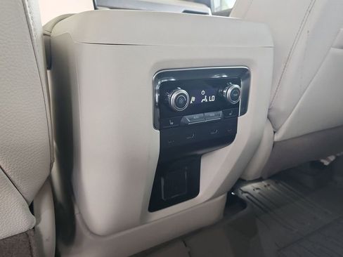 Certified 2025 GMC Yukon Denali w/ Denali Reserve Package AWD/4WD image 21
