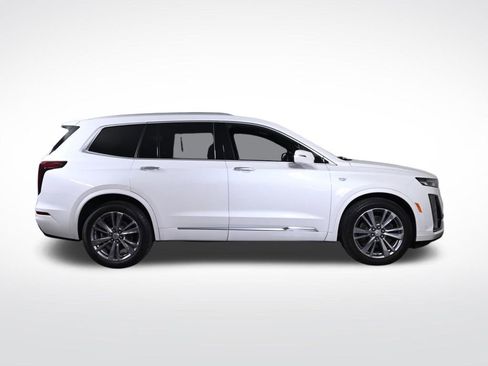 Used 2024 Cadillac XT6 Premium Luxury FWD image 6