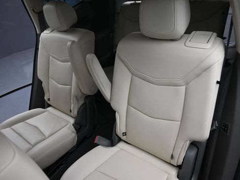 Used 2021 Cadillac XT6 Premium Luxury AWD/4WD image 16