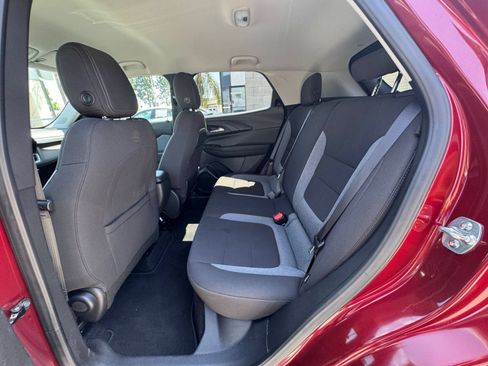 Used 2025 Chevrolet TrailBlazer LT FWD image 20