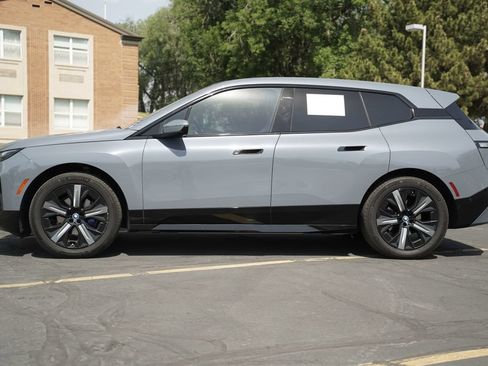 Certified 2024 BMW iX xDrive50 w/ Premium Package AWD/4WD image 2