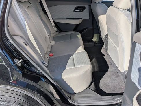 Certified 2023 Nissan Rogue SV image 28