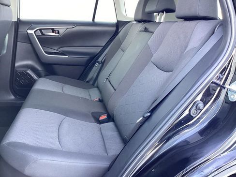 Used 2025 Toyota RAV4 XLE image 12