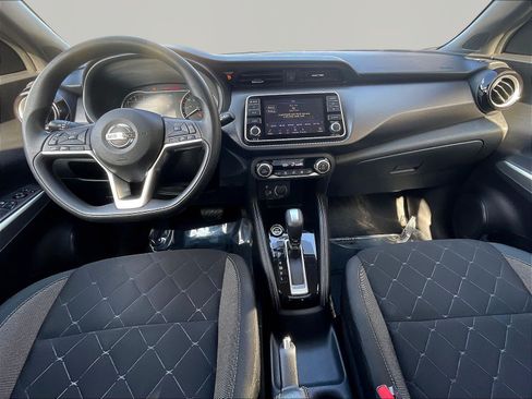 Used 2020 Nissan Kicks SV FWD image 7