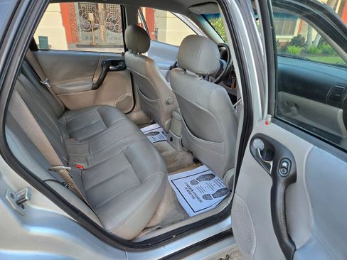 Used 2005 Saturn L-Series L300 FWD image 30