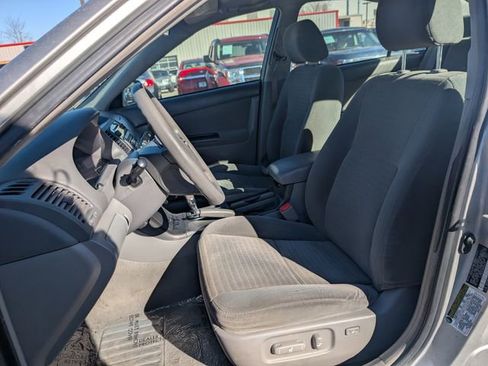 Used 2006 Toyota Camry image 6