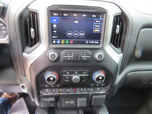 Used 2020 Chevrolet Silverado 2500 LTZ w/ LTZ Plus Package image 7