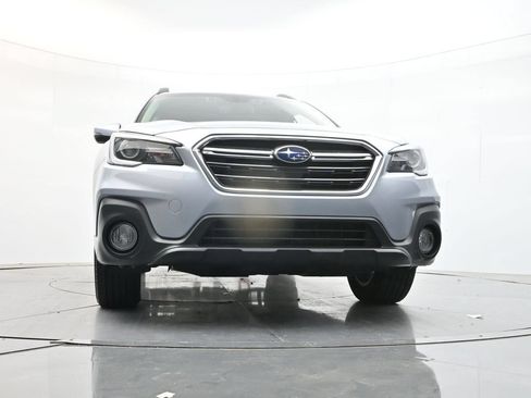 Used 2019 Subaru Outback 3.6R Limited w/ Popular Package #2 AWD/4WD image 49