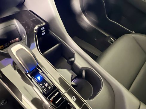 New 2026 Toyota Crown Platinum image 26