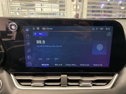 Certified 2025 Chevrolet Equinox LT w/ Convenience Package II image 19