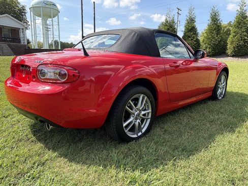 Used 2013 MAZDA MX-5 Miata Sport RWD image 4
