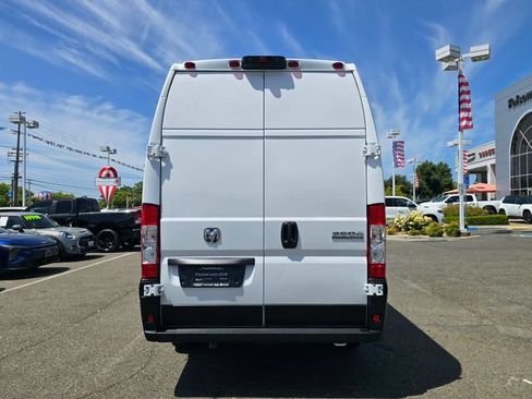 Used 2025 RAM ProMaster 3500 FWD image 5