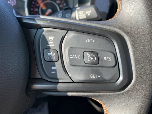 Used 2024 Jeep Wrangler Unlimited Sport AWD/4WD image 21