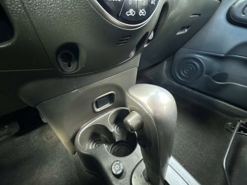 Used 2011 Nissan Cube 1.8 SL w/ Interior Illumination Pkg FWD image 27