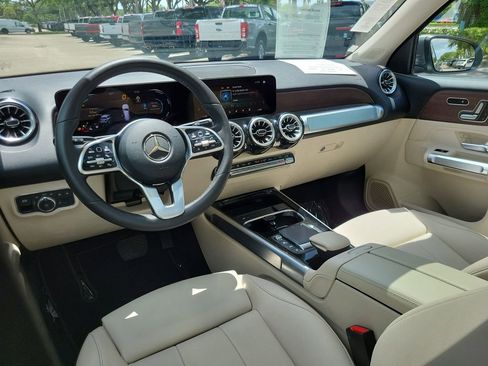 Used 2023 Mercedes-Benz GLB 250 image 13