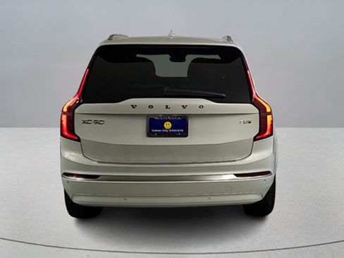 New 2026 Volvo XC90 T8 Plus w/ Protection Package Premier AWD/4WD image 6