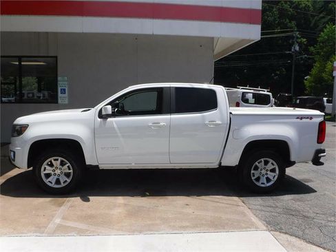 Used 2019 Chevrolet Colorado LT w/ LT Convenience Package image 12