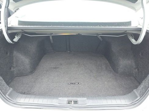 Used 2017 Nissan Altima 2.5 SV image 23