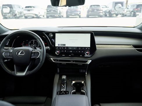 Used 2024 Lexus RX 350 w/ Convenience Package image 38