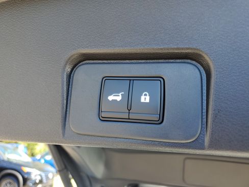 New 2026 Nissan Rogue SV AWD/4WD image 9