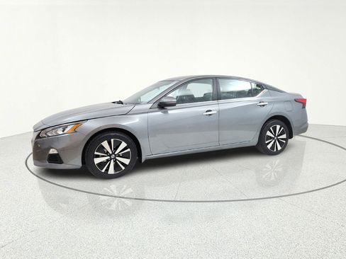 Used 2022 Nissan Altima 2.5 SV AWD/4WD image 4
