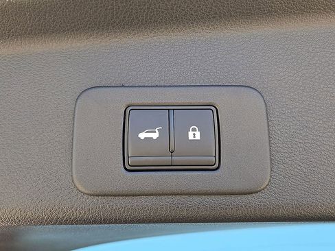 Used 2025 Nissan Murano SL AWD/4WD image 15