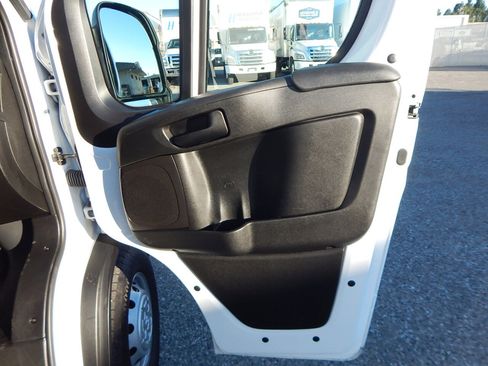 Used 2023 RAM ProMaster 2500 image 21