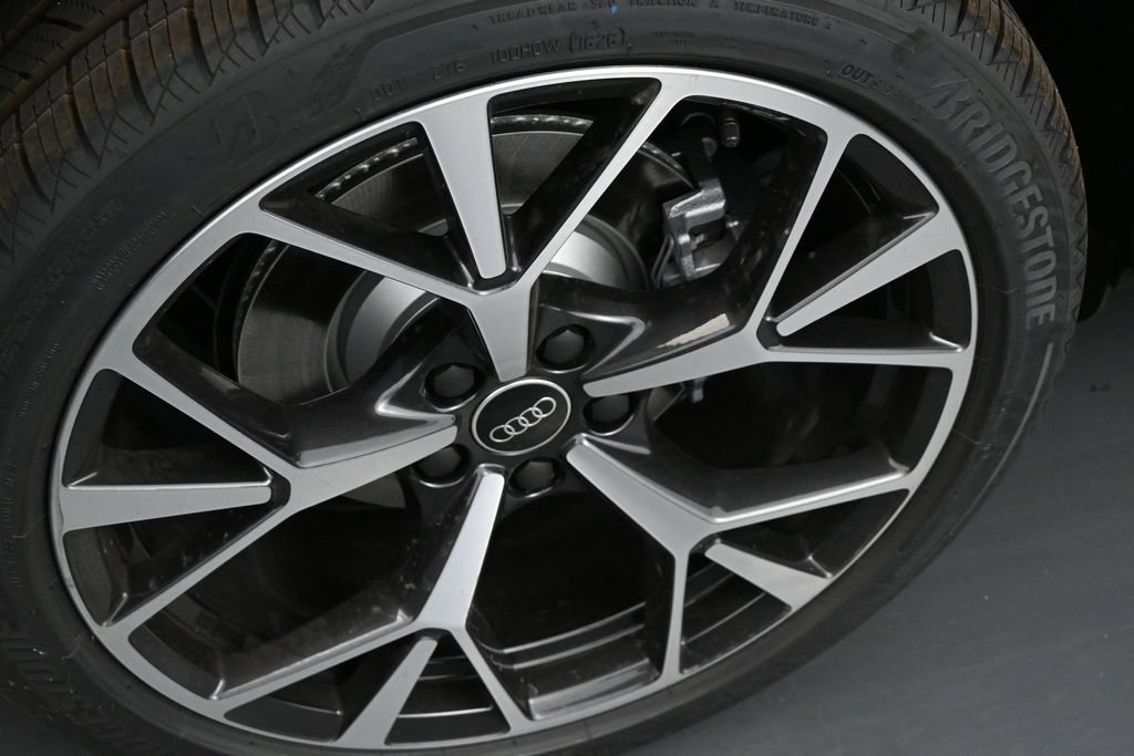 New 2026 Audi Q3 quattro 2.0T AWD/4WD image 22