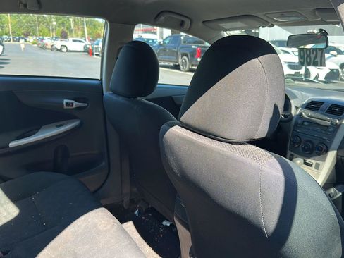 Used 2010 Toyota Corolla S FWD image 11