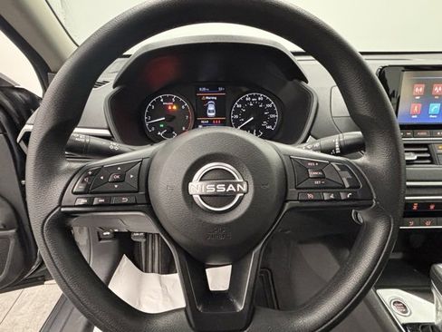 Used 2024 Nissan Altima 2.5 S image 14