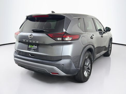 Used 2023 Nissan Rogue S FWD image 9