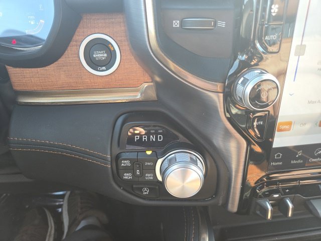 Used 2023 RAM 1500 Limited AWD/4WD image 17