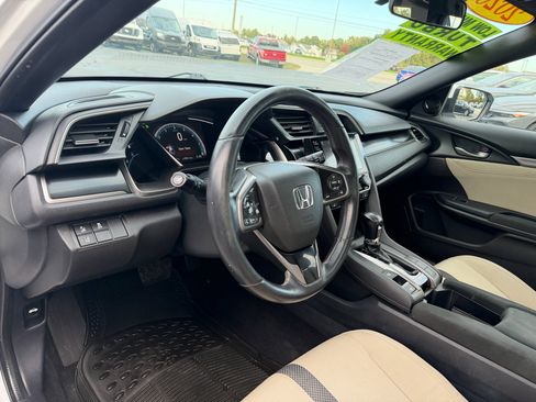 Used 2020 Honda Civic EX image 17