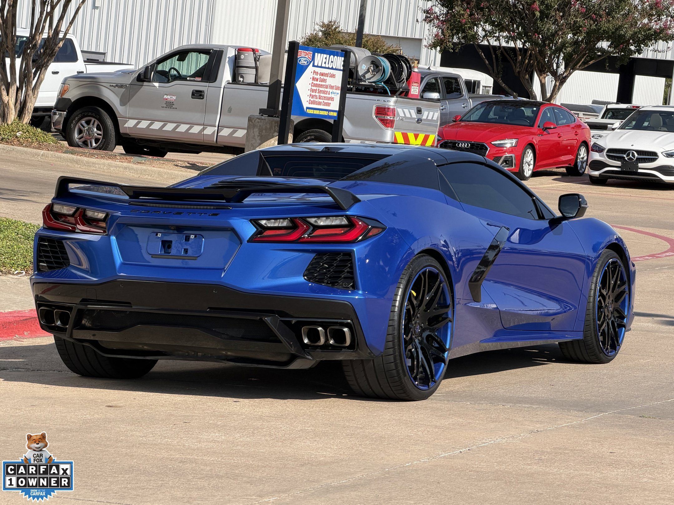 Used 2021 Chevrolet Corvette Stingray Convertible w/ Z51 Performance Package RWD image 4
