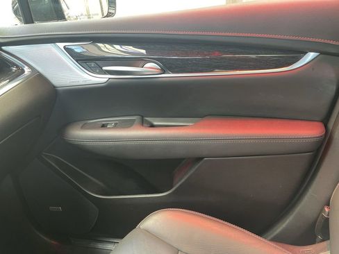 Certified 2023 Cadillac XT5 Premium Luxury w/ Technology Package image 24